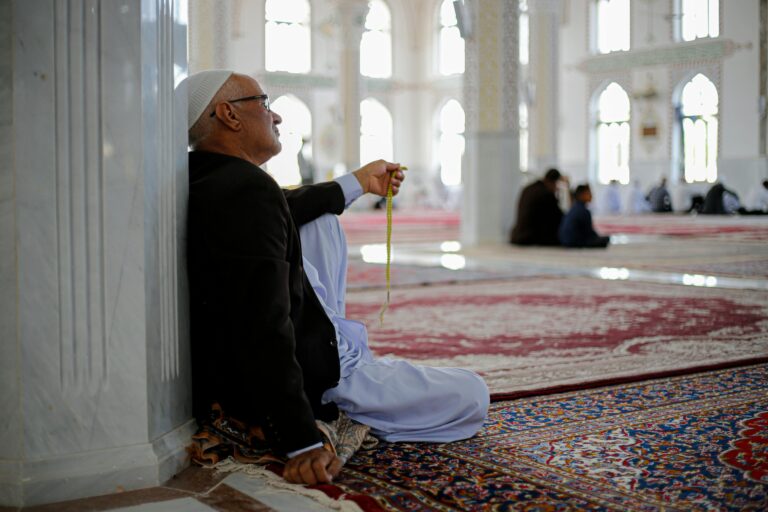 تَهْيِئَةُ القُلُوبِ لِرَبِّ الأَرْضِ وَالسَّمَاوَاتِ