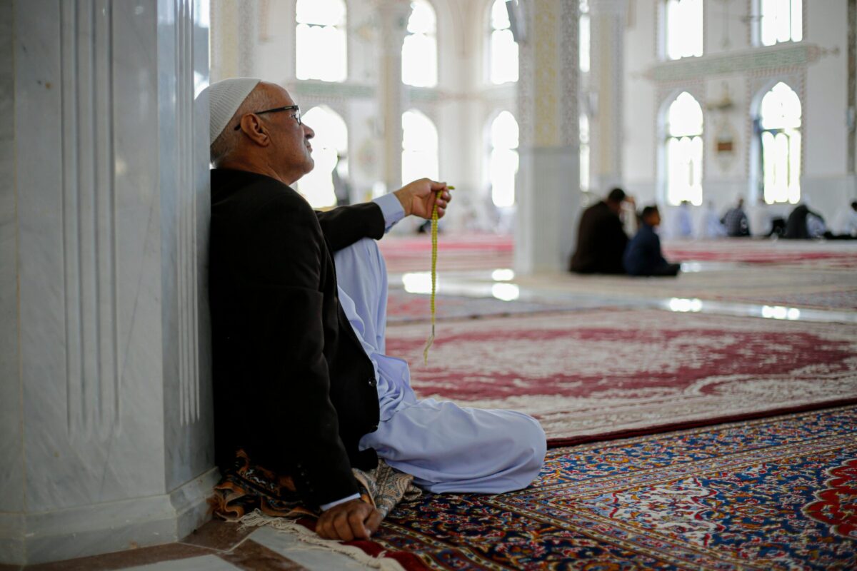 تَهْيِئَةُ القُلُوبِ لِرَبِّ الأَرْضِ وَالسَّمَاوَاتِ